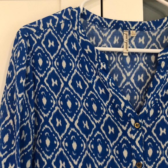 Top - Picture 2 of 2